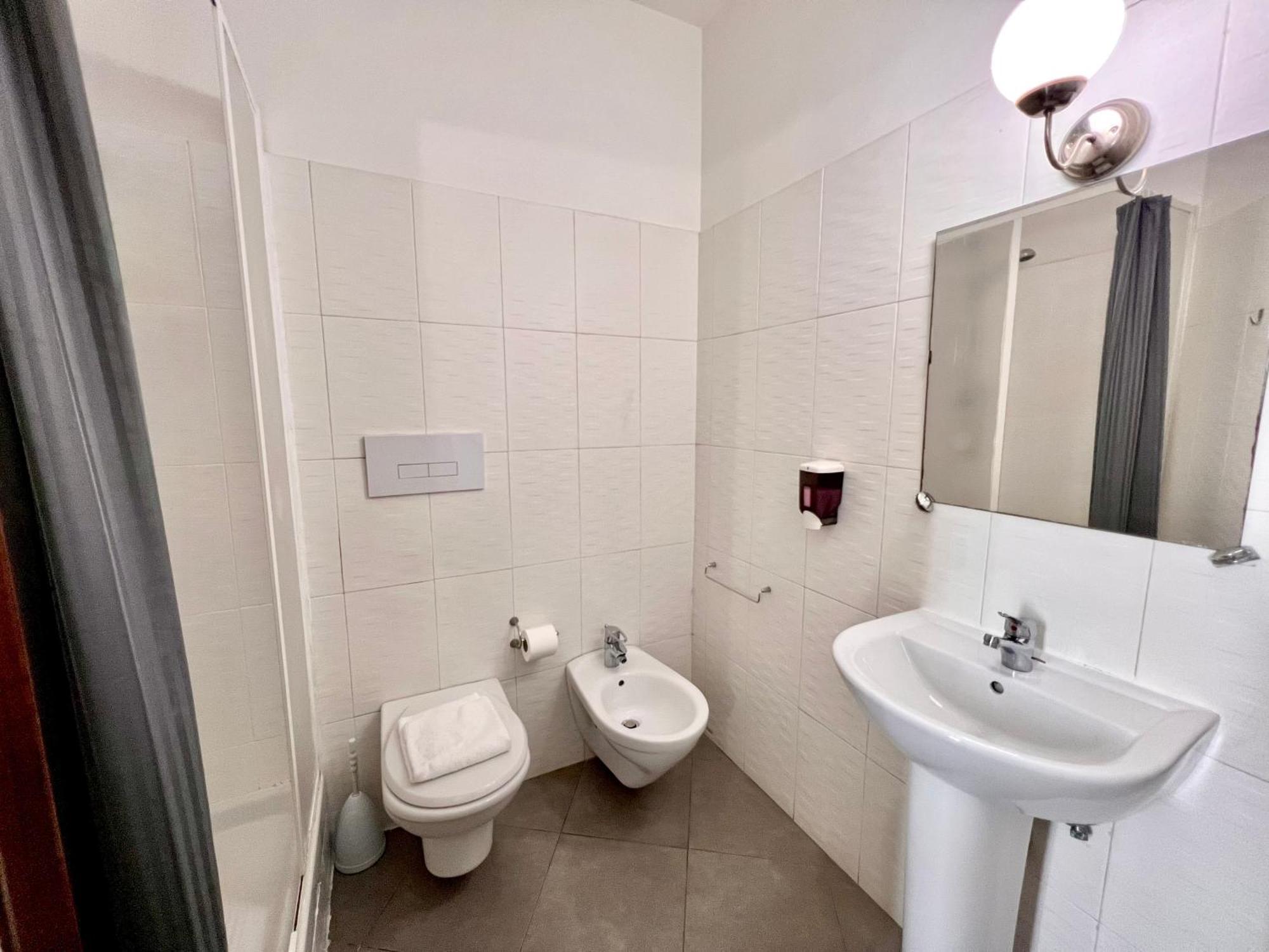 Booking Inn Settembre 95 روما المظهر الخارجي الصورة